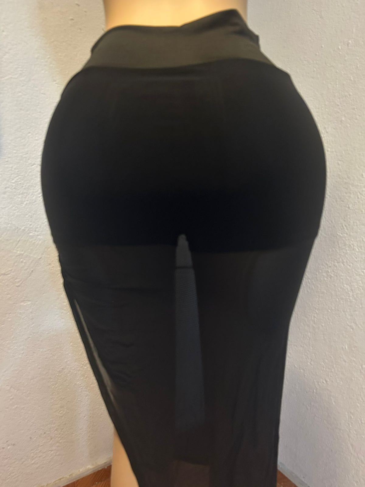 Falda semi transparente con short: imagen 2