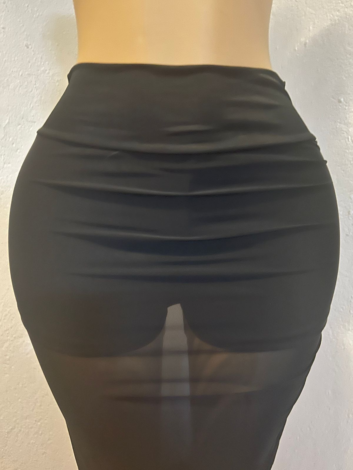 Falda semi transparente con short: imagen 1