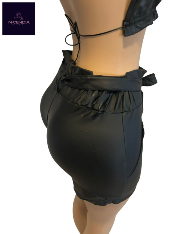 Short eco- cuero con cinturón: imagen 4