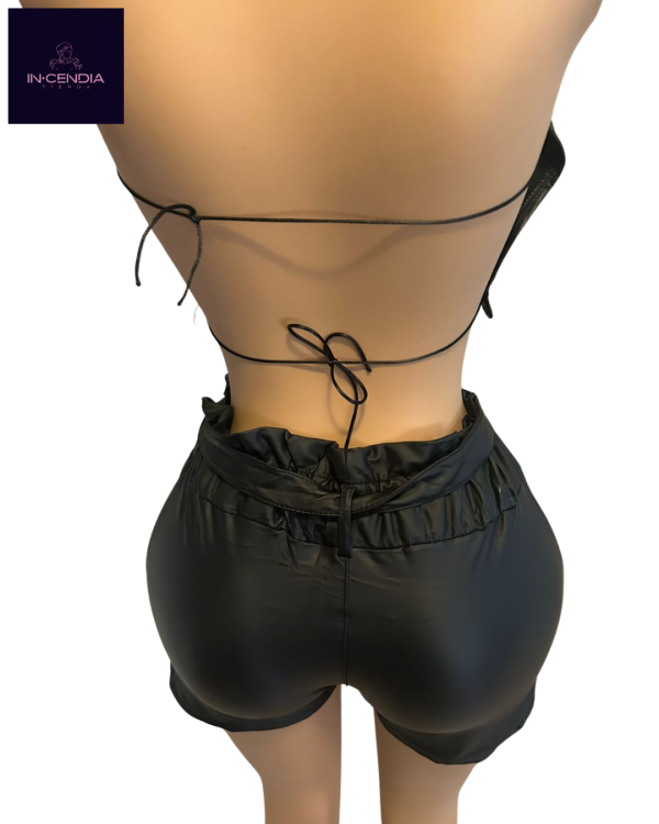 Short eco- cuero con cinturón: imagen 7