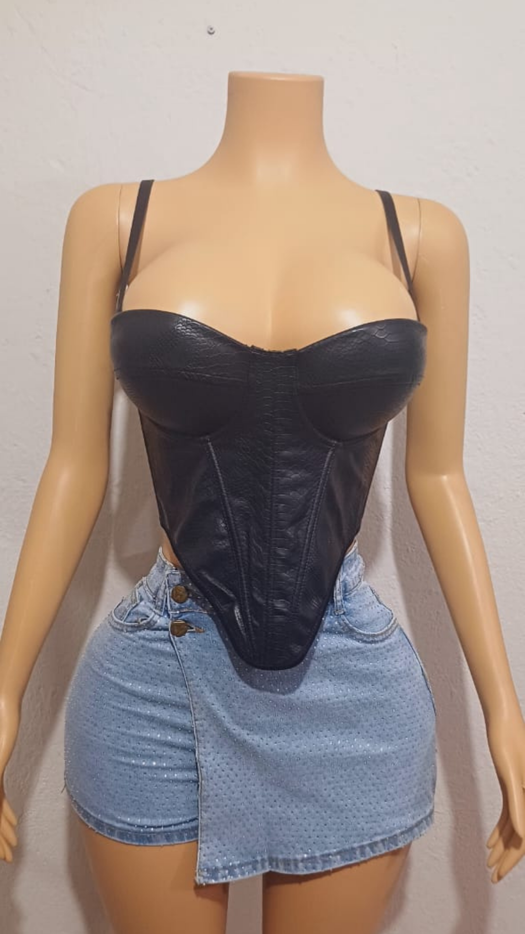 Corset de eco-cuero negro: imagen 3