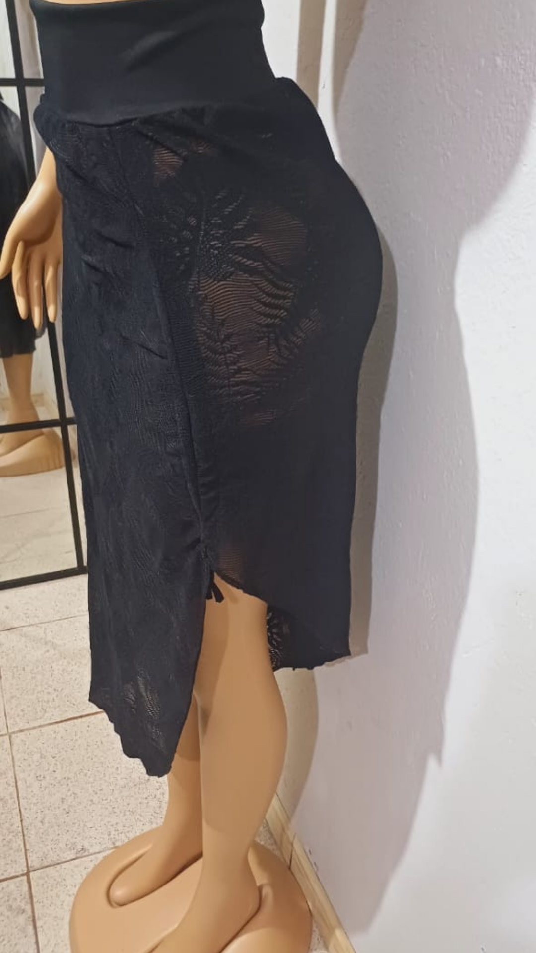 Falda encaje negra: imagen 6